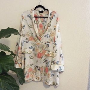 PrettyLittleThing White Floral Shirt - Size 10